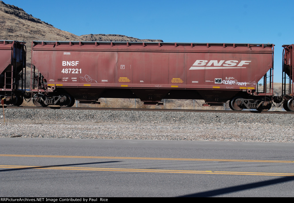 BNSF 487221